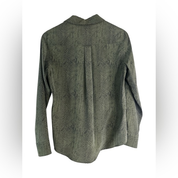 RAILS SILK KATE GREEN PYTHON BLOUSE - Picture 7 of 9